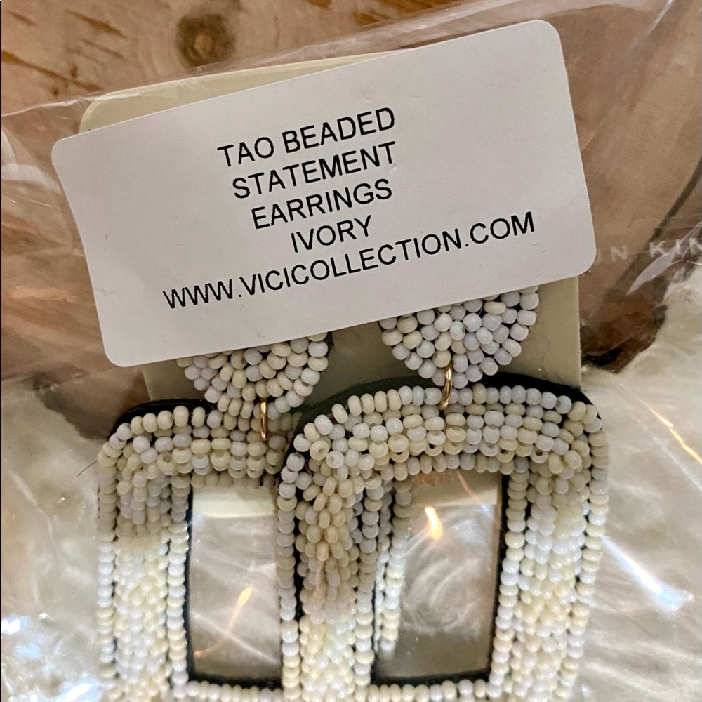 NWT Earrings 3” Tao Beaded Statement /White - Picture 10 of 10